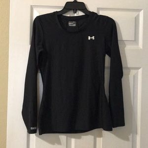 NWT under armour long sleeve
